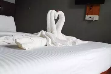 Hotel Yogitree Beach Resort & Cafe