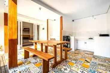 Pensão Lumturi House   Centrally Located