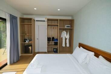 Rakmak Kan Resort & Cafe