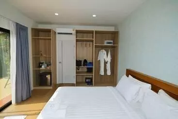 Rakmak Kan Resort & Cafe