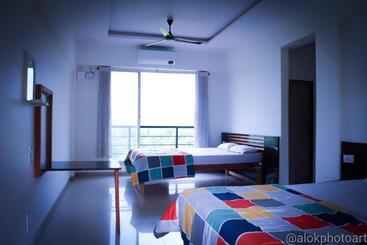 Jambrung Villas And Apartment With Common Pool Capacity Upto 50 People