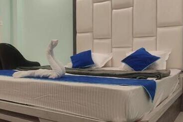 I Light Beach Resort