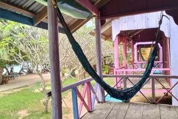 Bed and Breakfast Fat Rabbit Beach Resort