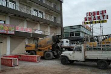 Hotel Shakti Delux Rooms Vadodara