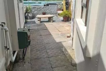 Pensió Sandy Toes Airbnb
