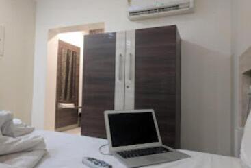 Hotel Sri Murugan Residency, Coimbatore