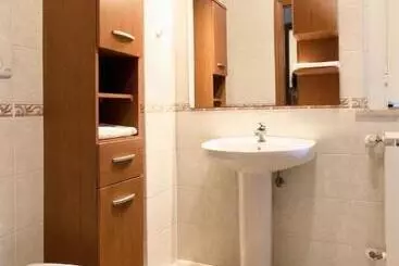 Isa Apartments For 4 People, 2 Bedrooms, In Residence With Swimming Pool In San Vincenzo, Just 600 M