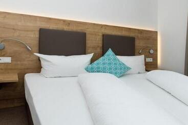 호텔 Alpine Lodge Klösterle Am Arlberg