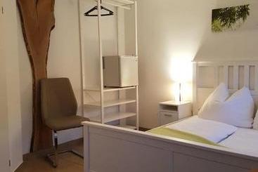 فندق Pension Sunnseitn Gasthof Café Weinkeller