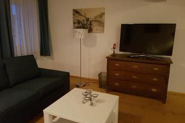 Hotel Pension Sunnseitn   Gasthof   Café   Weinkeller