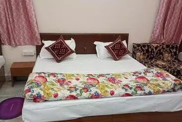 Bed and Breakfast Aashirwad Residency