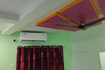 Hotelli Munde Palace