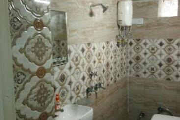 فندق Radha Krishna Dham Beside Iskon Gowsala,vrindavan