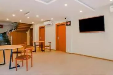 Hotel Ambika Grand