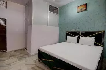 Hotel Spot On Ljp Farm House
