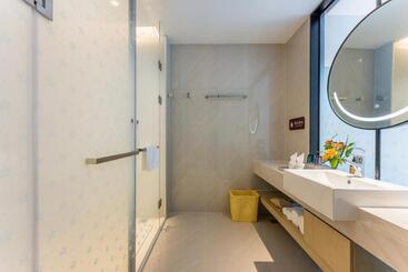 Kew Green Hotel Mianshuicheng Haikou