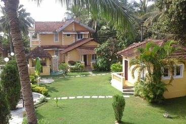 Курорт Holiday Beach Reosrt, Velsao Goa
