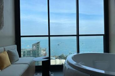 شقة فندقية 503 Edge芭提雅25层正海景大二房二厅二卫, 沙滩+步行街+购物中心