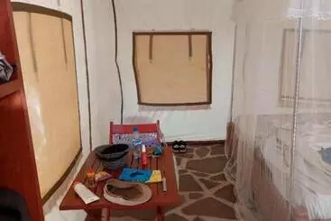 تختخواب و صبحانه Judy’s Campsite