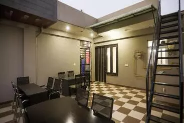 Hôtel Logix Inn