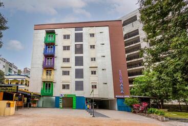 Fabhotel Vega Business