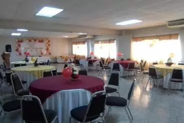 هتل Escuela Madrid