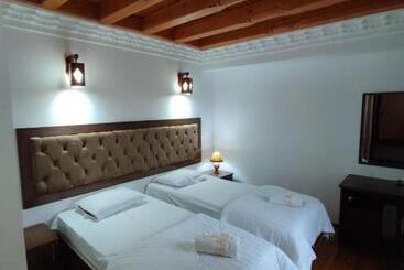 בית מלון כפרי Golden Terrace By Minaret