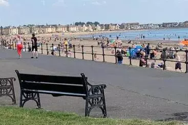 ペンション At The Beach