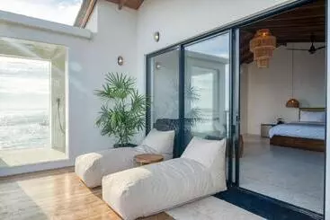 Aamiaismajoitus (B&B) Abode By The Beach