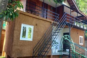 Mystery Maze Resort And Spa