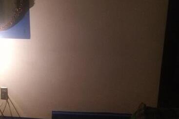 膳宿费 Chill Out House