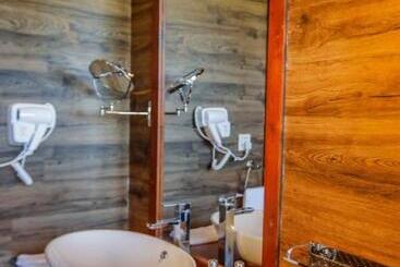 リゾートホテル Covanro Sigiriya Brand New Luxury