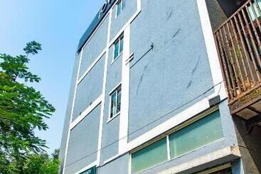 Hotel Leesha Residency