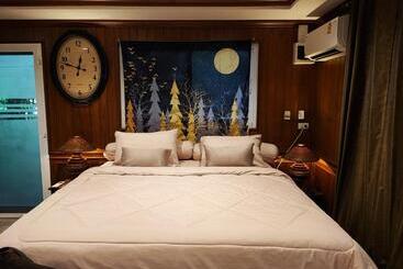 膳宿费 Rimasehouse 222 ทับ8