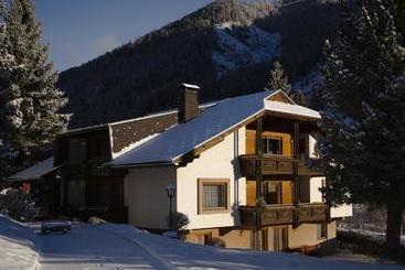 בית מלון כפרי Appartementhaus Habich