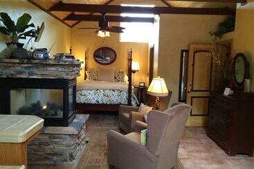هتل Creekside Inn Of Paso Robles
