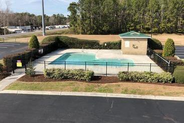 فندق Days Inn By Wyndham Cape Carteret