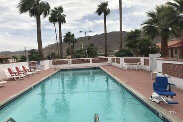 酒店 El Rancho Dolores At Jt National Park