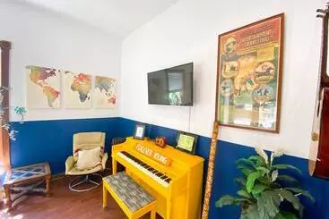هتل International Travelers House Hostel   Downtown San Diego Little Italy