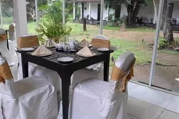 Hotel Lanka Inn
