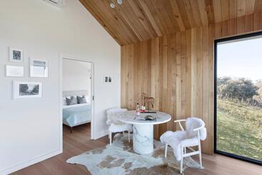 The Lookout By Mt Bellevue