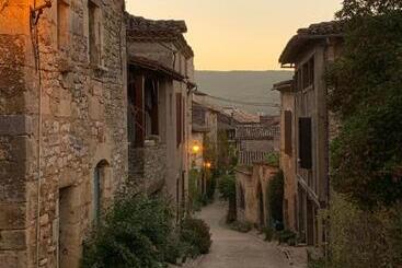 ペンション La Chambre Des Ecureuils   Bruniquel