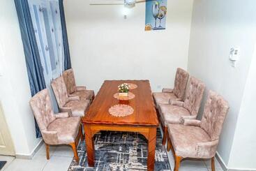 تختخواب و صبحانه The Amass Drive Homes