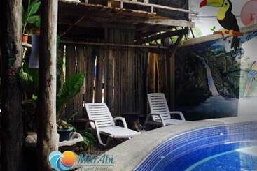 Hostel Rústico Marabi