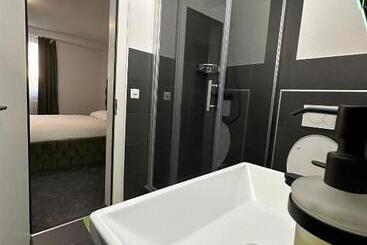 Livi S Hotelzimmer Rotes Haus