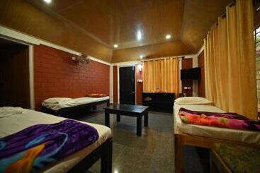 Bed and Breakfast Coorg Homestay Resort