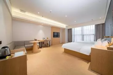 Dingwang Hotel Guangzhou High Speed Rail South Railway Station Chencun Metro Station