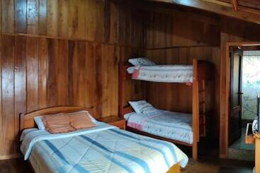 בית מלון כפרי Las Tangaras De Mindo