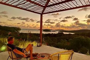 ホテル Lobster Bay Lombok