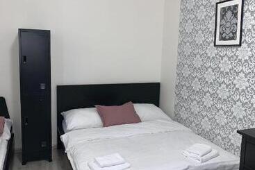 Only Ladies Hostel   Female Only